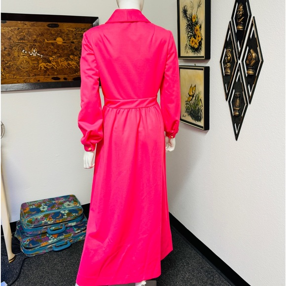 Pink Long Sleeve Polyester Gown - Picture 6 of 12